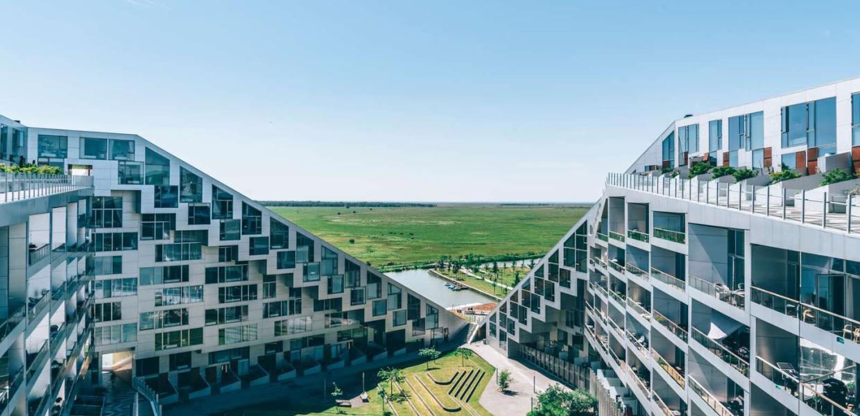 Unrivalled vistas of Amager Fælled seen from top of the architectural landmark 8Hhouse in Ørestad.